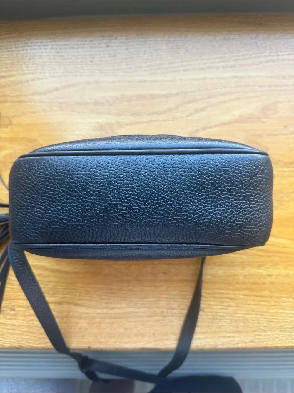 Gucci Soho Disco Black Pebbled Leather Crossbody Bag Tassel Authentic
